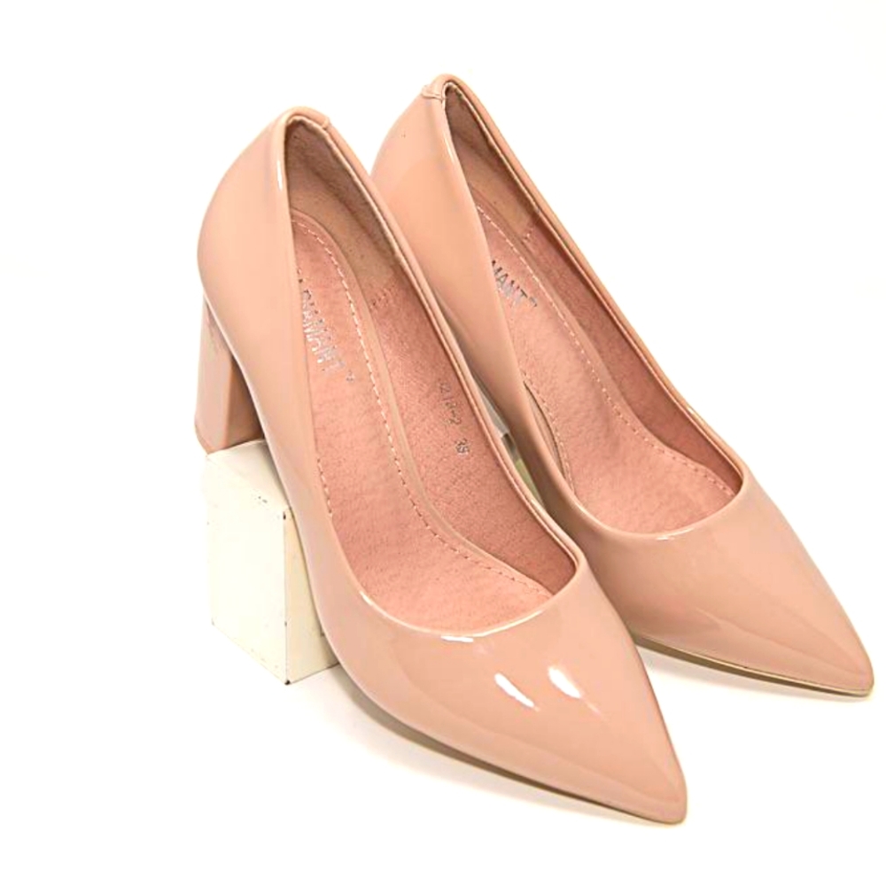 Nude Pumps Block Heels
